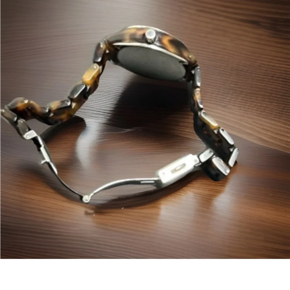 Fossil Silver Watch with Black Dial and Tortoiseshell Links